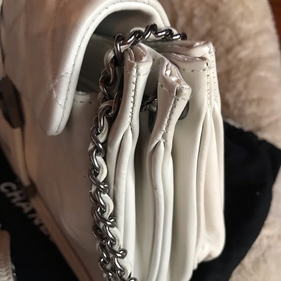 CHANEL Cream Quilted Flap Crossbody Handbag WOC - Picture 4 of 14